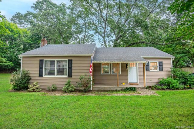27 Glen Drive, Sound Beach, NY 11789