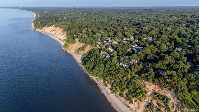 27 Glen Drive, Sound Beach, NY 11789