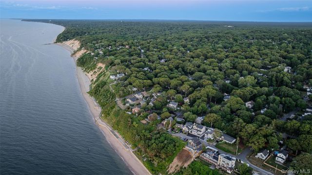 27 Glen Drive, Sound Beach, NY 11789