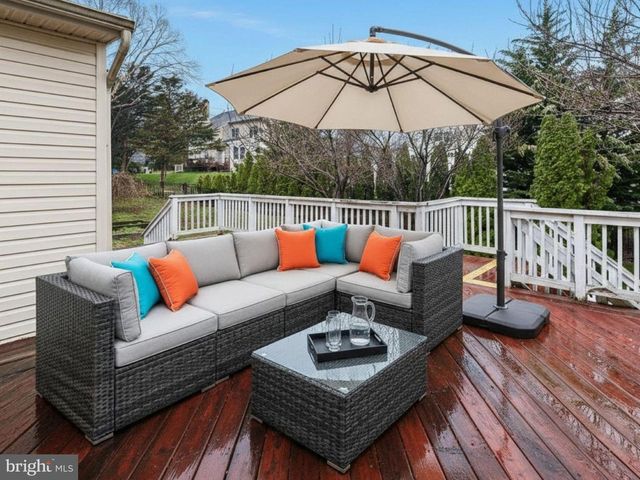 6 KILLENS POND CT, Newark, DE 19711