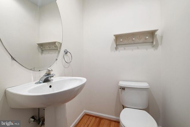 6 KILLENS POND CT, Newark, DE 19711