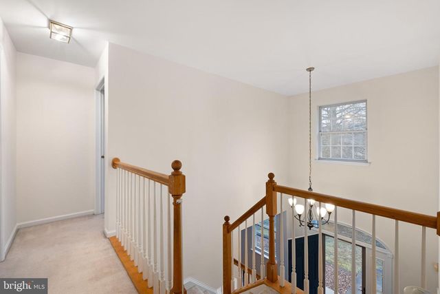 6 KILLENS POND CT, Newark, DE 19711