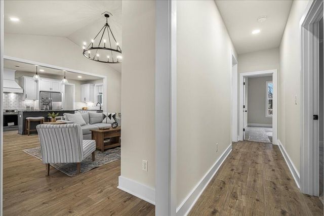 200 Maple Lawn Circle, Nicholasville, KY 40356