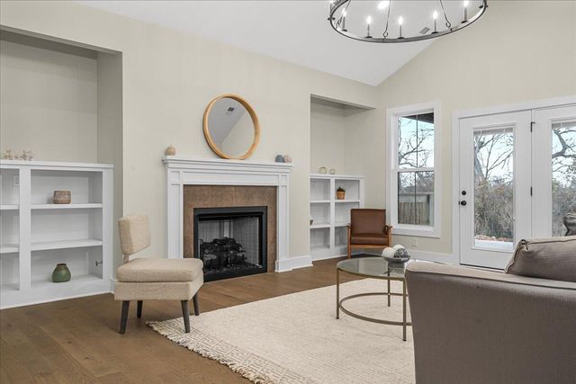 200 Maple Lawn Circle, Nicholasville, KY 40356