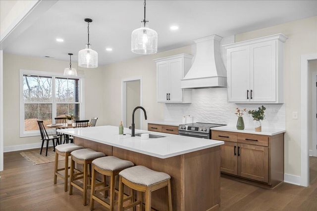 200 Maple Lawn Circle, Nicholasville, KY 40356