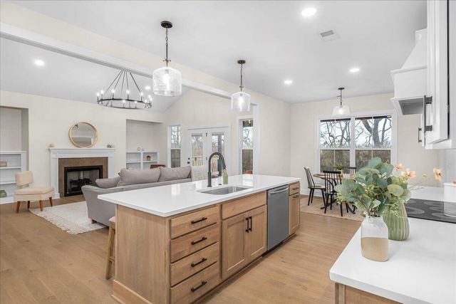 200 Maple Lawn Circle, Nicholasville, KY 40356