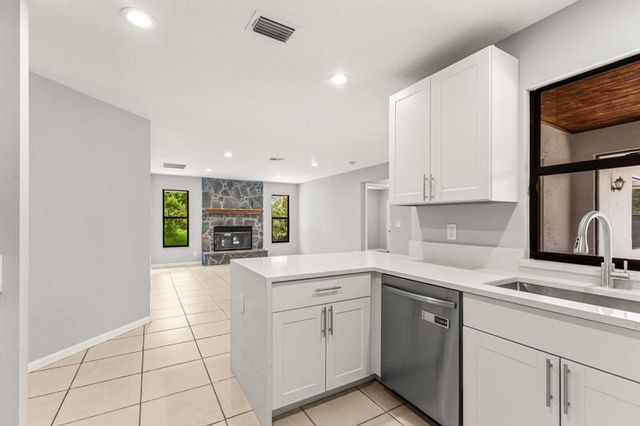 12689 N 68th St Street N, The Acreage, FL 33412