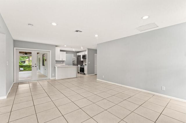 12689 N 68th St Street N, The Acreage, FL 33412