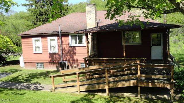 7517 Veterans Boulevard, Chester, WV 26034