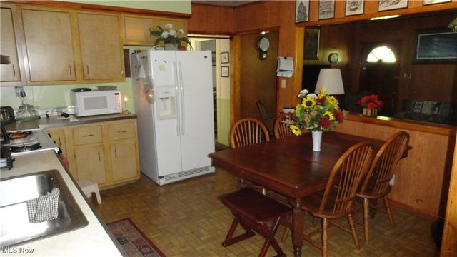 7517 Veterans Boulevard, Chester, WV 26034