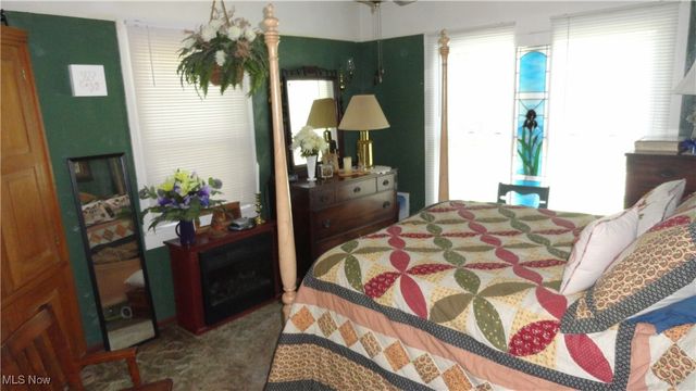 7517 Veterans Boulevard, Chester, WV 26034