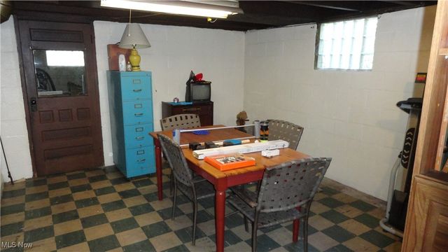 7517 Veterans Boulevard, Chester, WV 26034