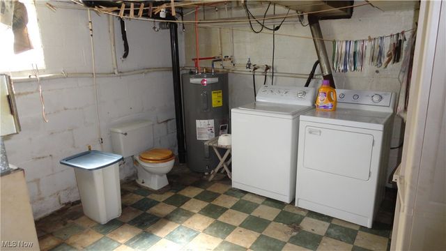 7517 Veterans Boulevard, Chester, WV 26034