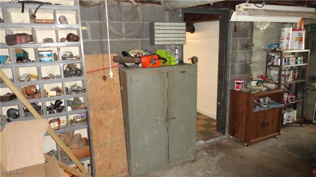 7517 Veterans Boulevard, Chester, WV 26034