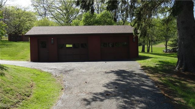 7517 Veterans Boulevard, Chester, WV 26034