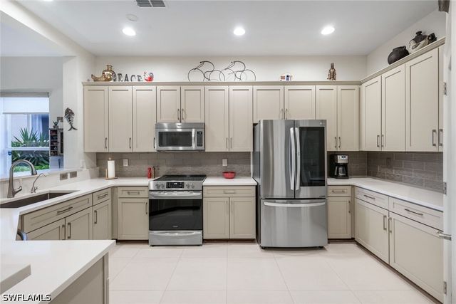 13850 Cleto DR, Estero, FL 33928