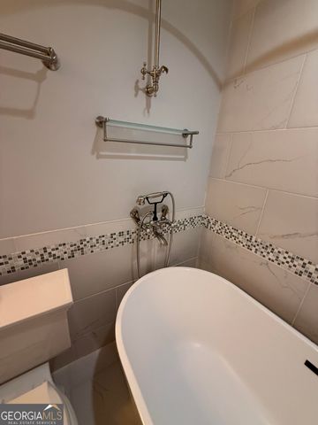 310 Woodlake Court, Alpharetta, GA 30005