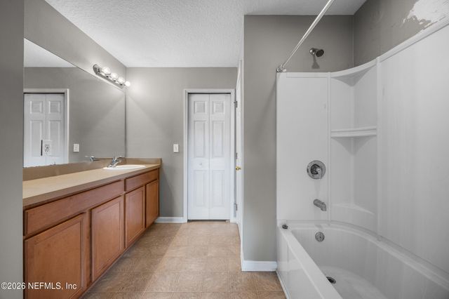 2551 SUMMIT VIEW Drive, Jacksonville, FL 32210