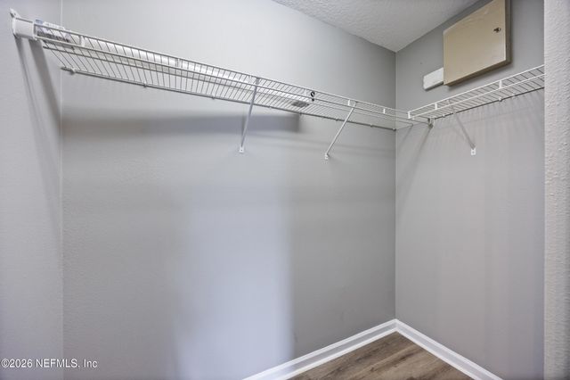 2551 SUMMIT VIEW Drive, Jacksonville, FL 32210