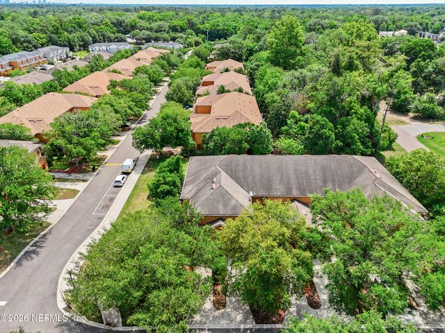 2551 SUMMIT VIEW Drive, Jacksonville, FL 32210