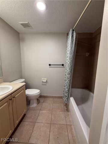 8358 Bernwood Cove LOOP 703, Fort Myers, FL 33966