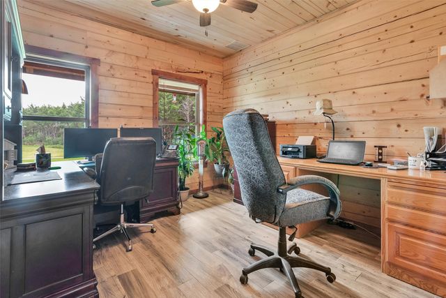 905 E Fm 120, Denison, TX 75021