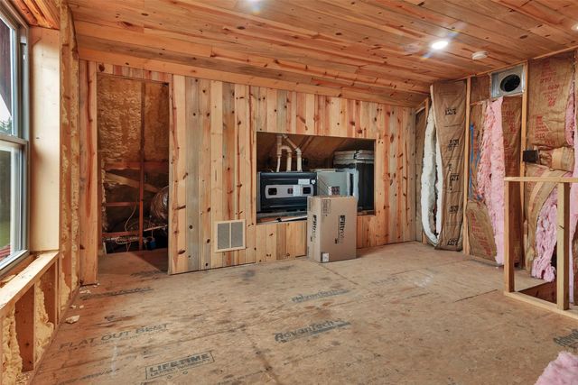 905 E Fm 120, Denison, TX 75021
