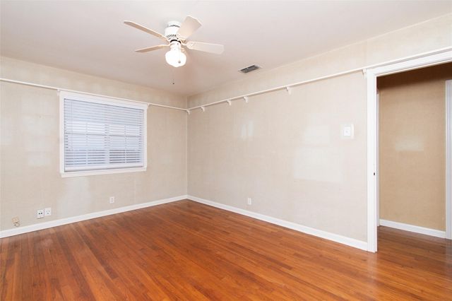 4510 Russell DR, Austin, TX 78745