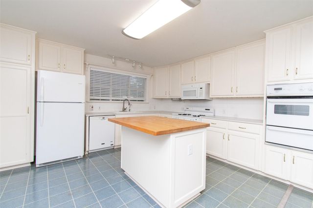 4510 Russell DR, Austin, TX 78745