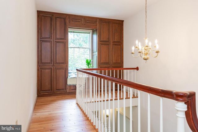 6 CREEKWOOD DR, Lancaster, PA 17602