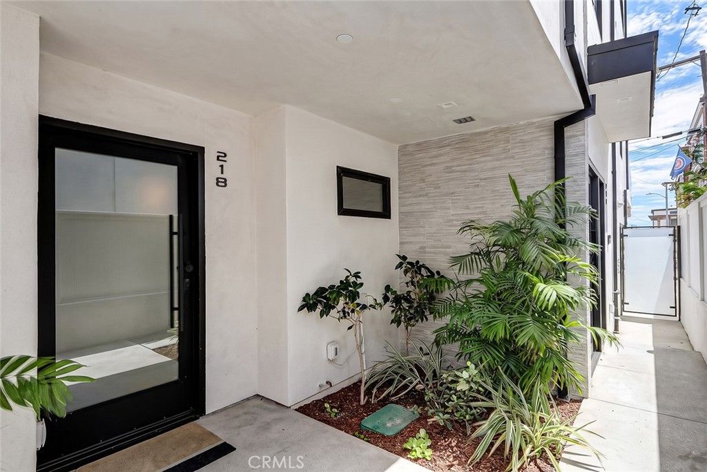 218 14th Street, Manhattan Beach, CA 90266 — photo 2