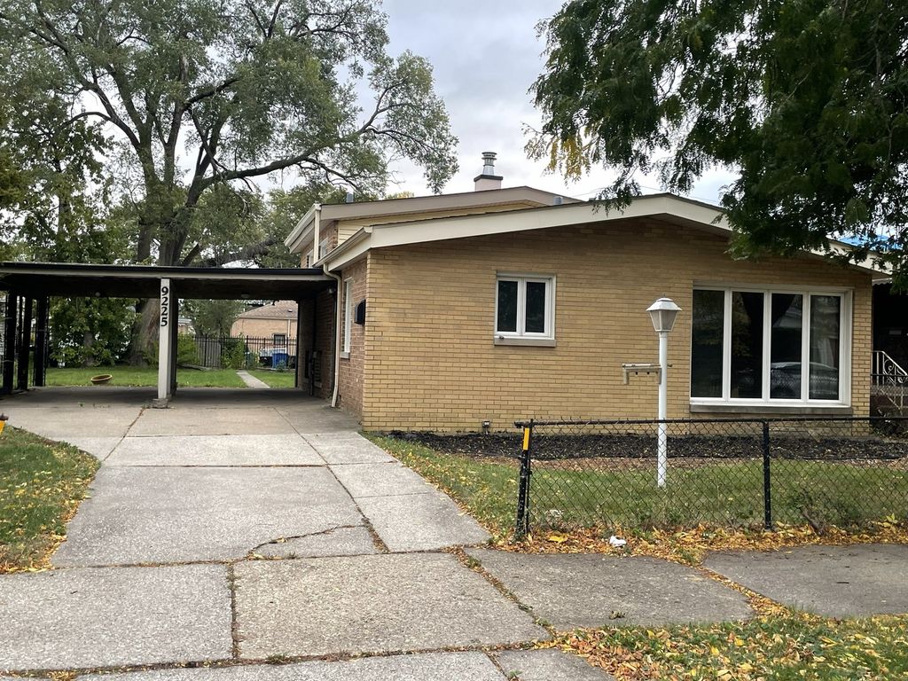 9225 S Emerald Avenue, Chicago, IL 60620