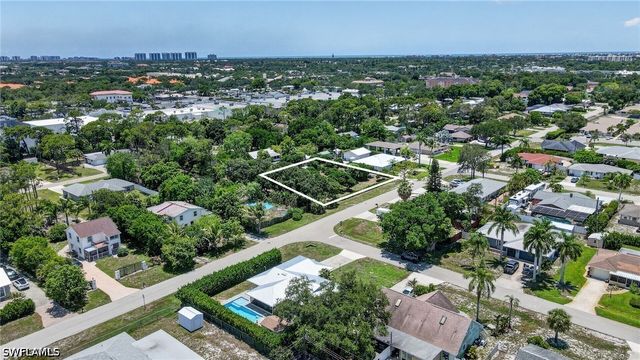 9160 Carolina ST, Bonita Springs, FL 34135