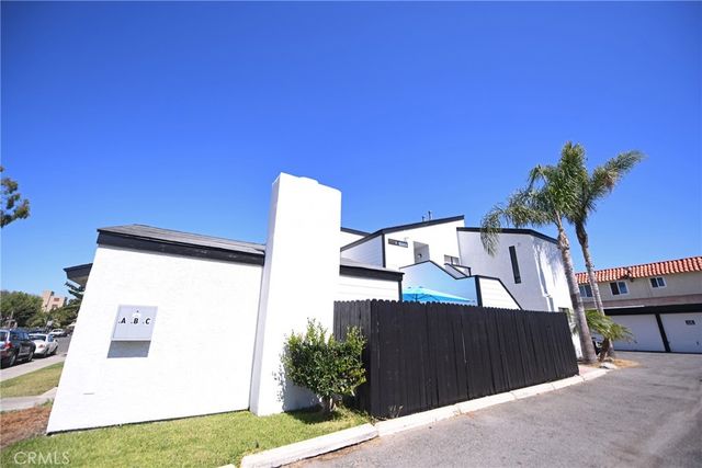 2264 Pamela Lane C, Costa Mesa, CA 92627