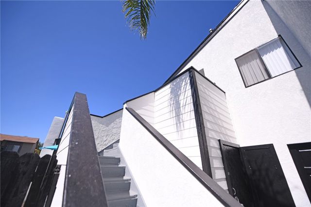 2264 Pamela Lane C, Costa Mesa, CA 92627