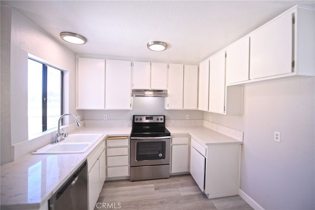 2264 Pamela Lane C, Costa Mesa, CA 92627