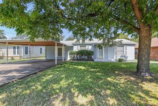 7836 Corina Drive, White Settlement, TX 76108