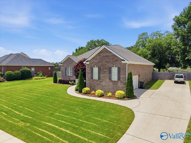 307 Sunnyslope Trail, Madison, AL 35757