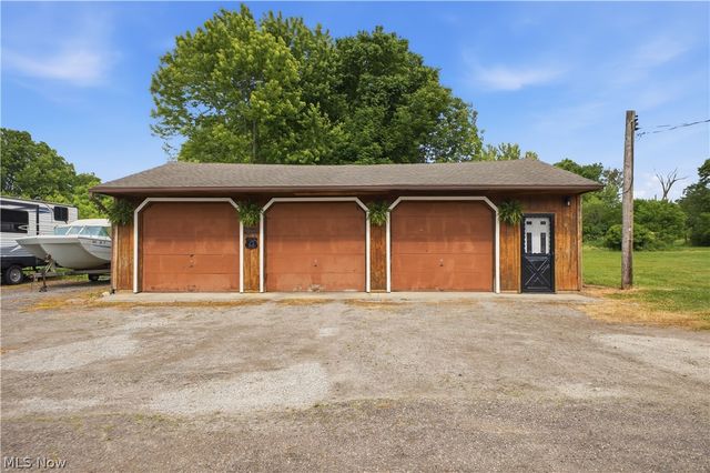 461 S Salem Warren Road, North Jackson, OH 44451