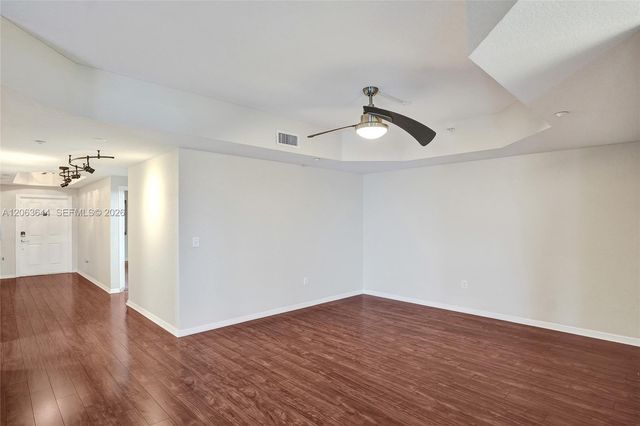7611 Southampton Terrace 409, Tamarac, FL 33321