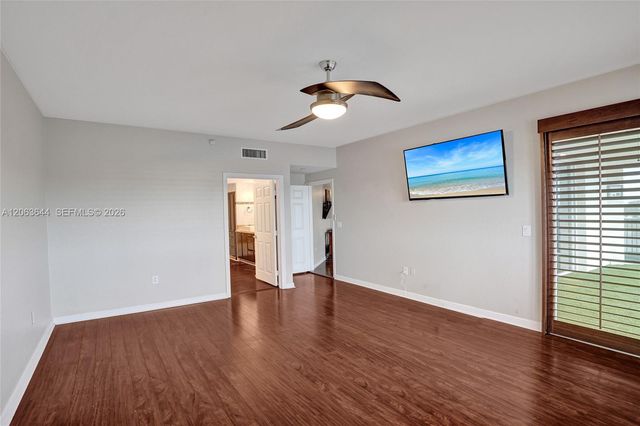7611 Southampton Terrace 409, Tamarac, FL 33321