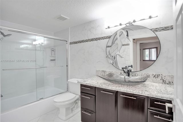 7611 Southampton Terrace 409, Tamarac, FL 33321