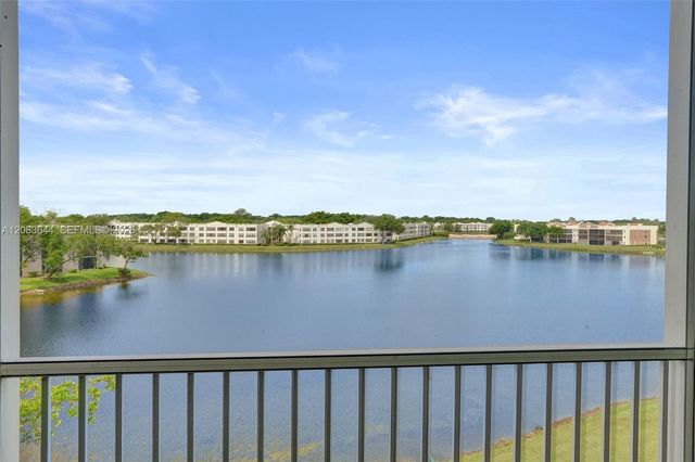 7611 Southampton Terrace 409, Tamarac, FL 33321
