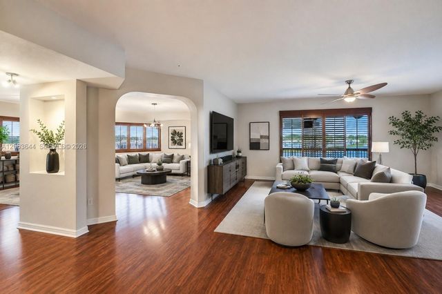 7611 Southampton Terrace 409, Tamarac, FL 33321