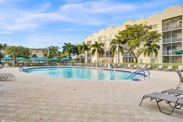 7611 Southampton Terrace 409, Tamarac, FL 33321