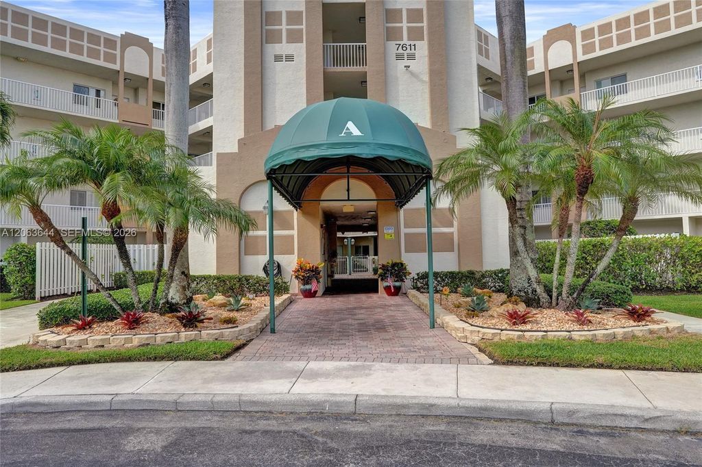 7611 Southampton Terrace 409, Tamarac, FL 33321