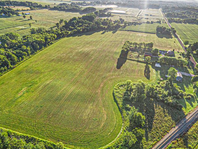 2611 Rusco Road, Tyrone Twp, MI 49330