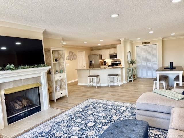 3414 Loon Lake, Waterford, MI 48329
