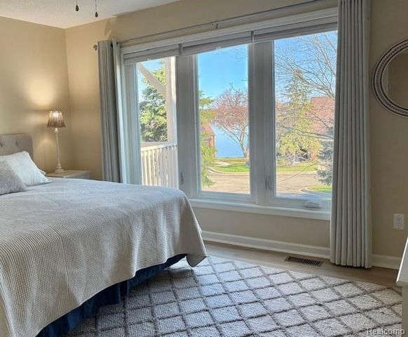 3414 Loon Lake, Waterford, MI 48329