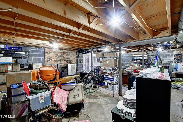 143 Fordtown Road, Fall Branch, TN 37656